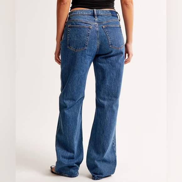 Abercrombie & Fitch Low Rise Baggy Jeans - Picture 2 of 5